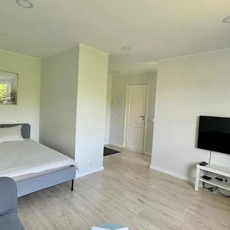 2 Apartment *